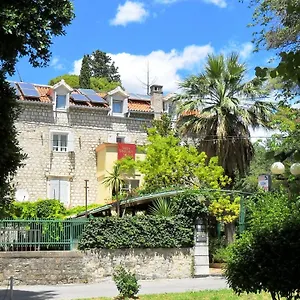 Soulavy , Kaštela Croatie