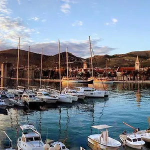 Feral , Trogir Croatie