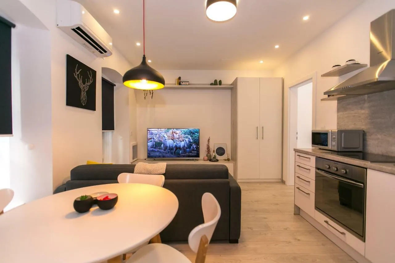 Apartments Del Molo Rijeka Croatia